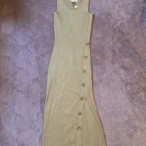 Slim fitting dress